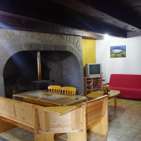 Chez Ellen * La Tour-dʼAuvergne